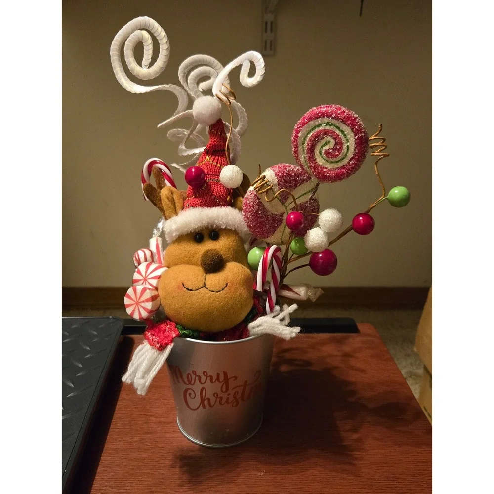Christmas Reindeer Candy Centerpiece Merry Christmas Metal Bucket Decoration